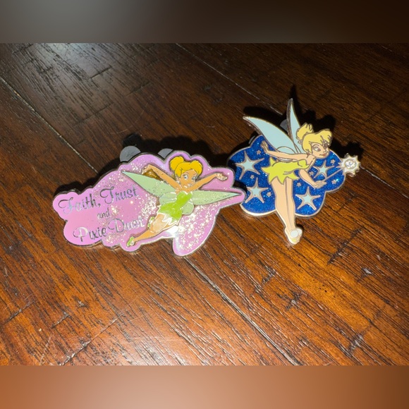 Set Of 2 Disney -‎ Tinkerbell  And Faith, Trust and Pixie Dust pins - Picture 1 of 7
